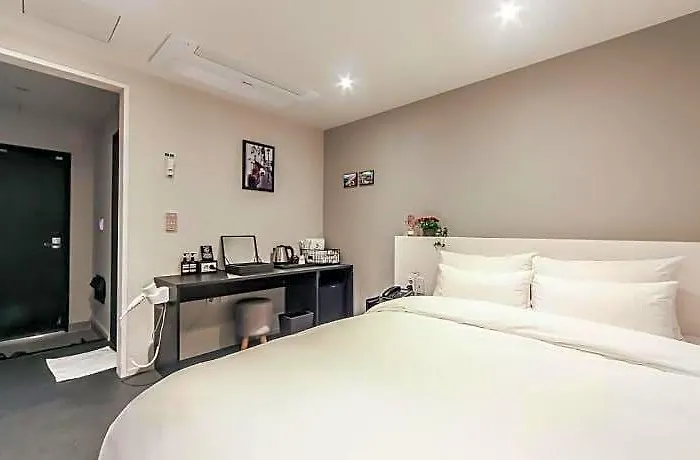 Hotel Maison 3*